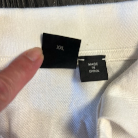 🍍HUGO BOSS POLO 🍍SZ XXL🍍PIT TO PIT 24”🍍LENGTH 26” - Picture 3 of 4